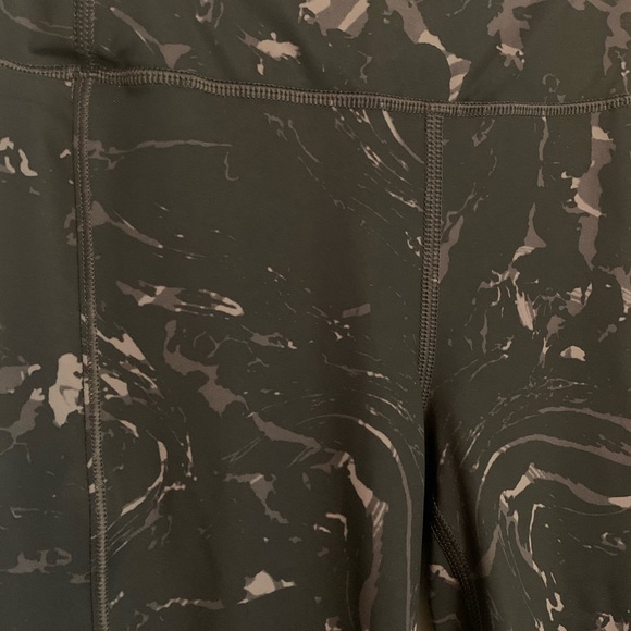 Athleta Velocity Marble 7/8 Tight - Picture 2 of 6